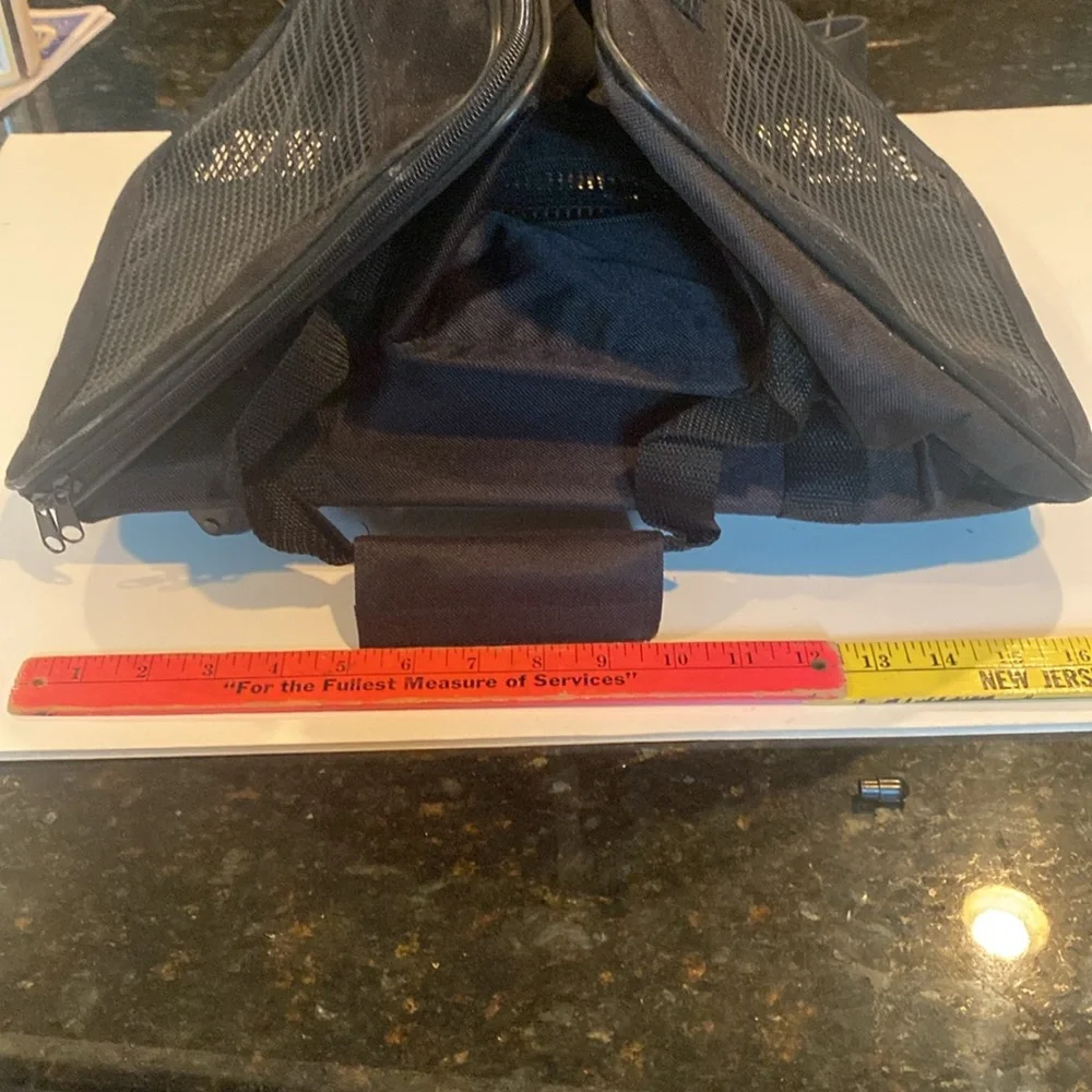 NWT Pets-On-The-Go #76006 Black Canvas Pet Carrier